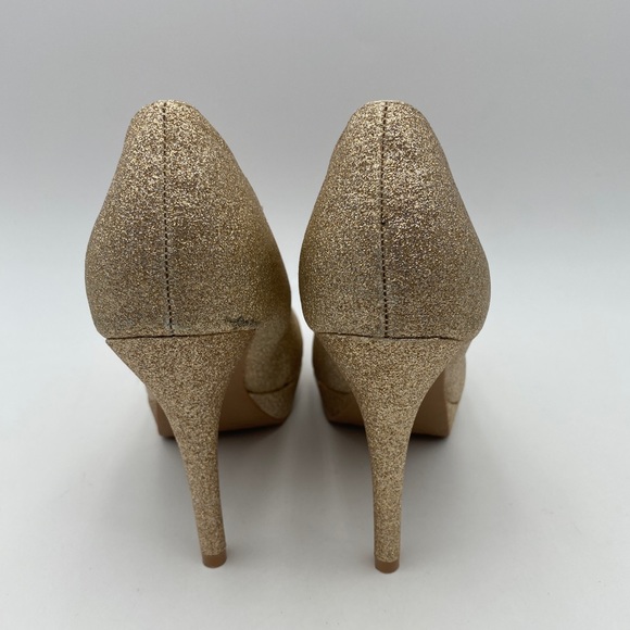 Olsenboye Size 7.5 M Gold Glitter OPepper Platform Pumps, 4.5" heel - Picture 7 of 8